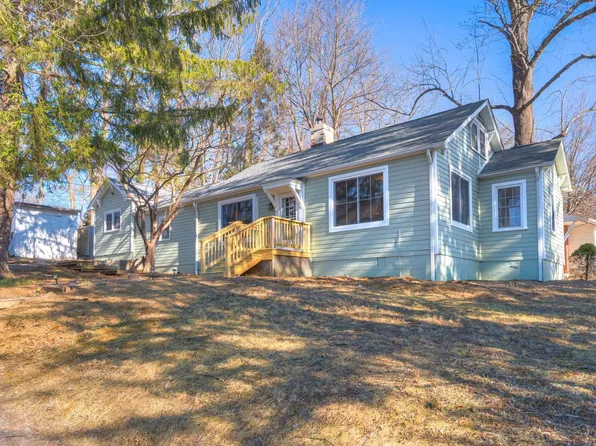 110 Orchard View Ln, Blacksburg, VA 24060