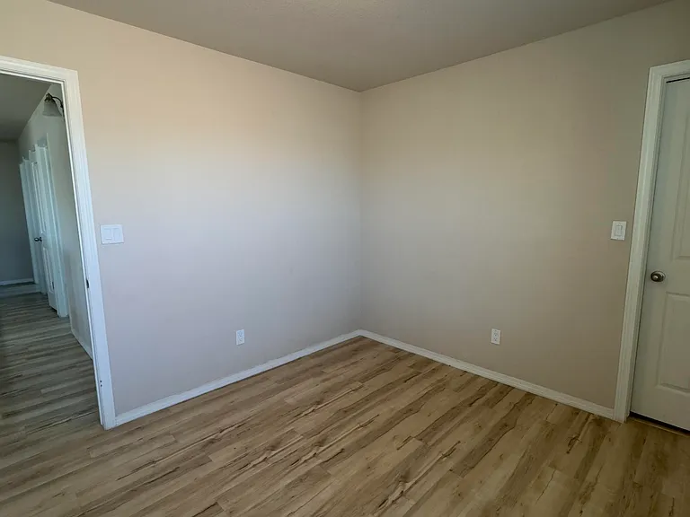 7665 Mundy Creek Dr — Photo 34