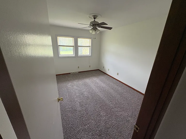 2312 Highland Dr — Photo 5