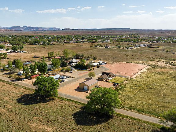 4th image of 405 E Cactus Wren Road