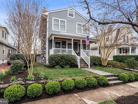 3rd image of 2503 Terrett Ave