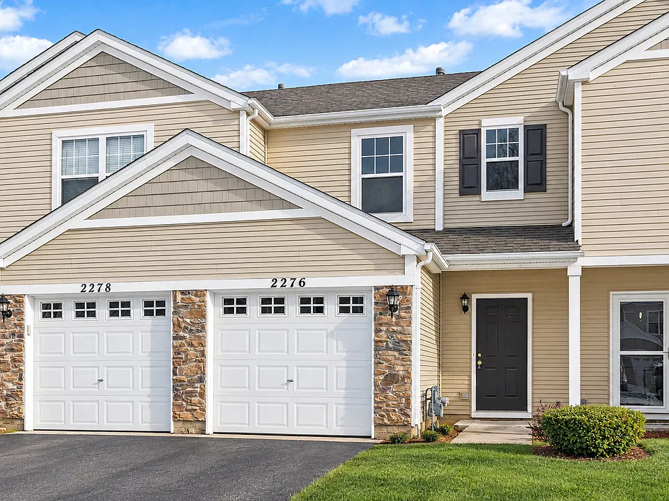 2276 Flagstone Ln