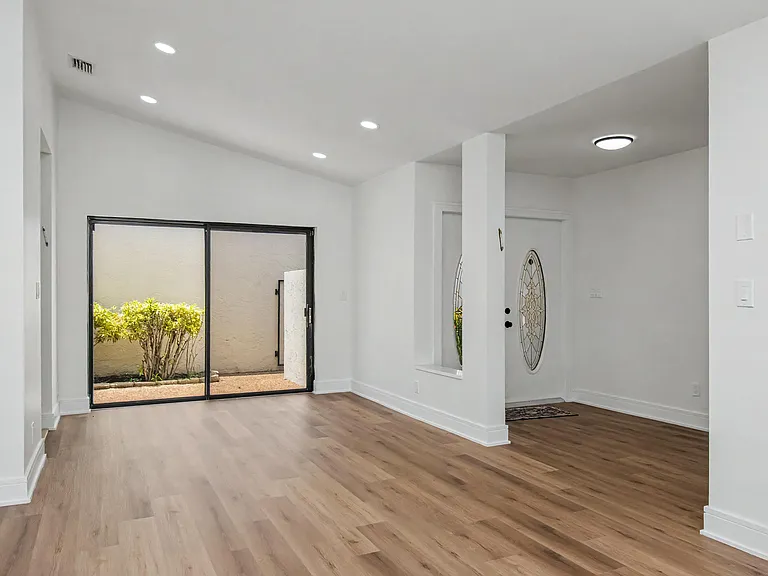 21440 Campo Allegro Dr — Photo 12