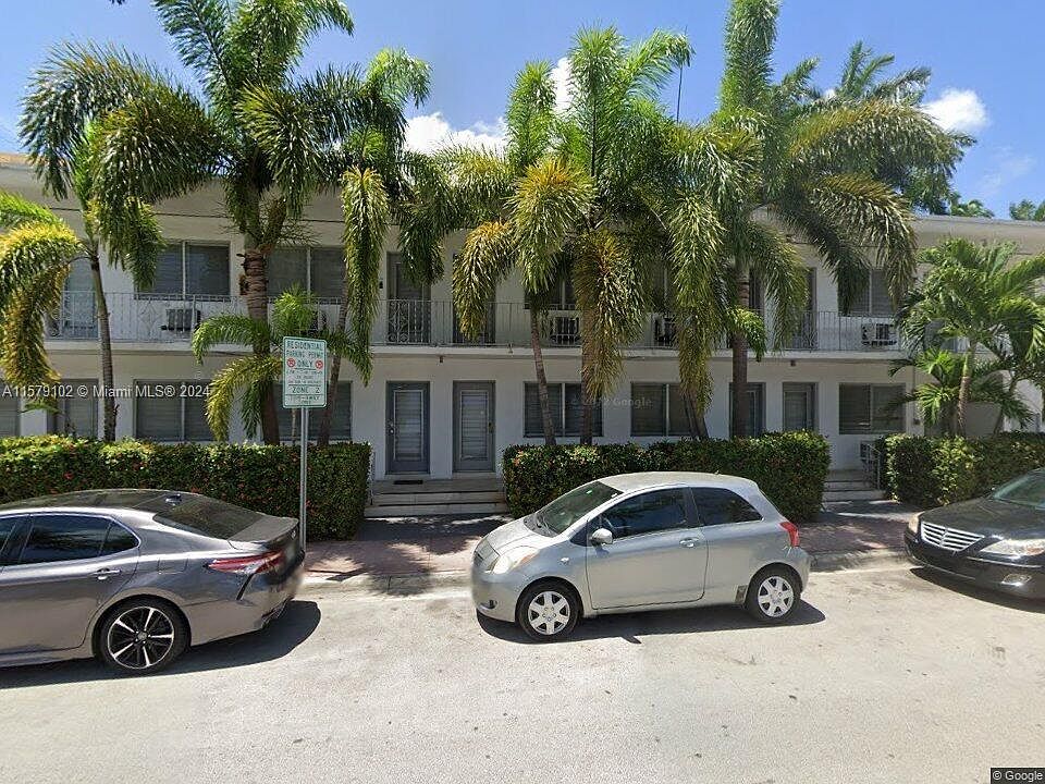 1st image of 761 Euclid Ave #4
