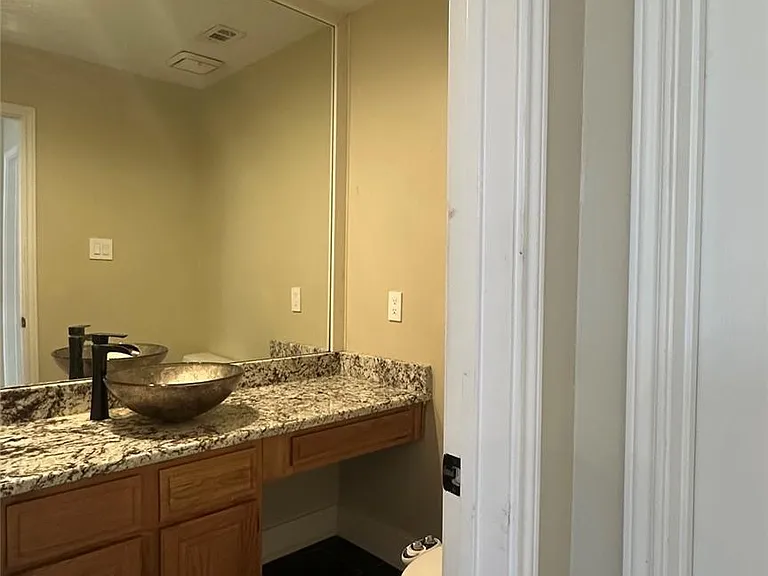 3925 Capricorn Ct — Photo 28