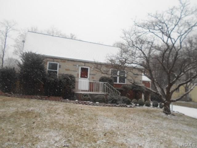 1st image of 17 Willow Ln