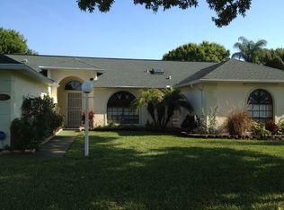 926 Whisperpine Dr, Melbourne, FL 32901