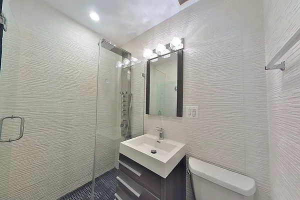 Rented by Platinum Properties | media 32