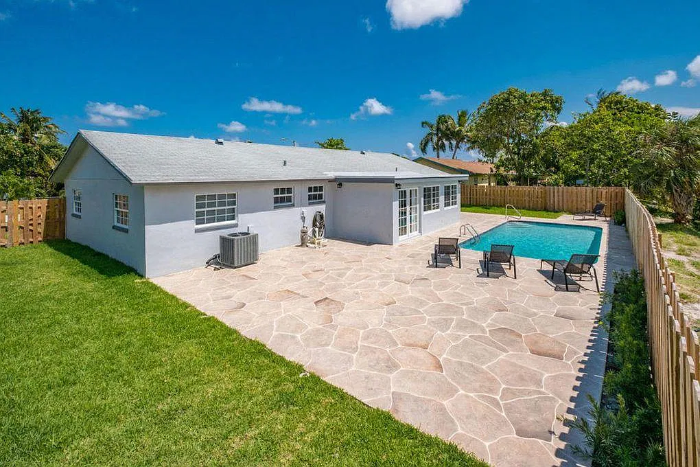 3 bed, 1671 sqft, $4,500 — Photo 3