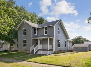 205 Sycamore St, Tipton, IA 52772