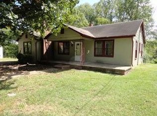 818 Corpening Pl NW, Lenoir, NC 28645