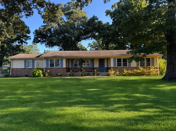 608 Bragg Cir, Tullahoma, TN 37388