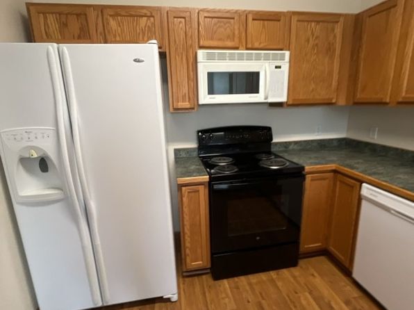 400 Expressway Suite G