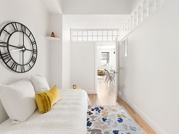 5th image of 259 21st St APT Bb