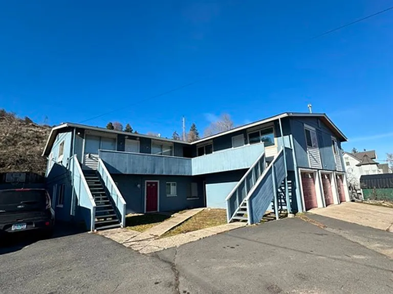 542 Riverside Dr #1 — Photo 2