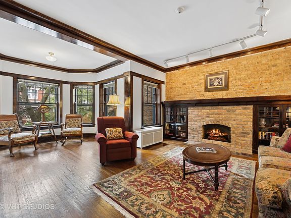 3rd image of 6253 N Glenwood Ave #1N