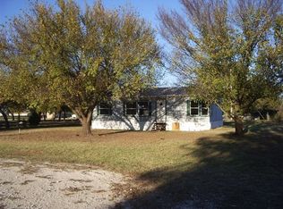 2111 Rosehill Ln, Granbury, TX 76048