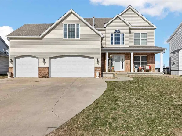3000 Grey Wolf, Hiawatha, IA 52233