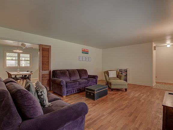 4th image of 2220 W 11th Ave