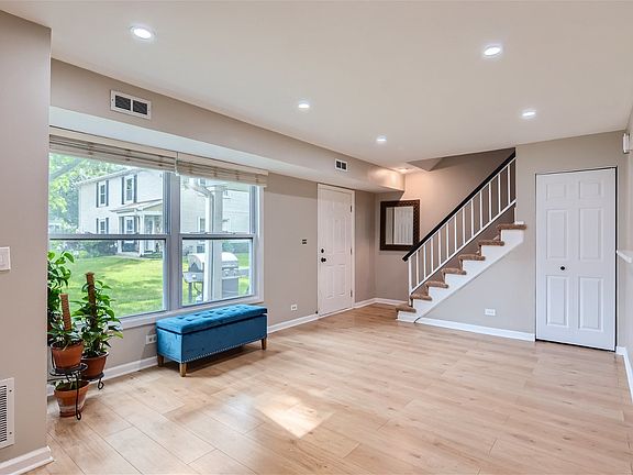 3rd image of 1186 E Azalea Ln #20C