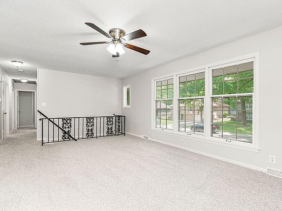 3rd image of 7320 Hardy Ave