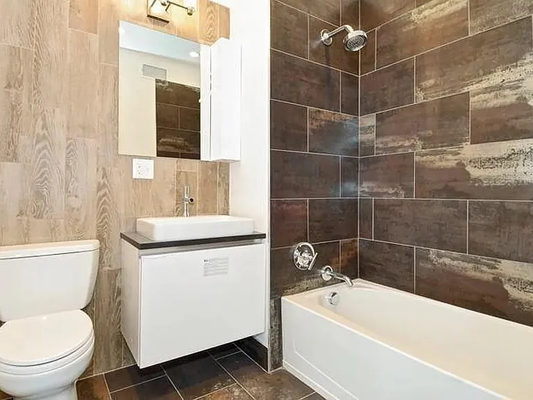 8 Erie St #203 — Photo 6