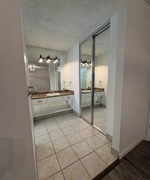 2306 E Orangeburg Ave — Photo 15