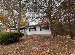 13005 Lark Ct, Creal Springs, IL 62922