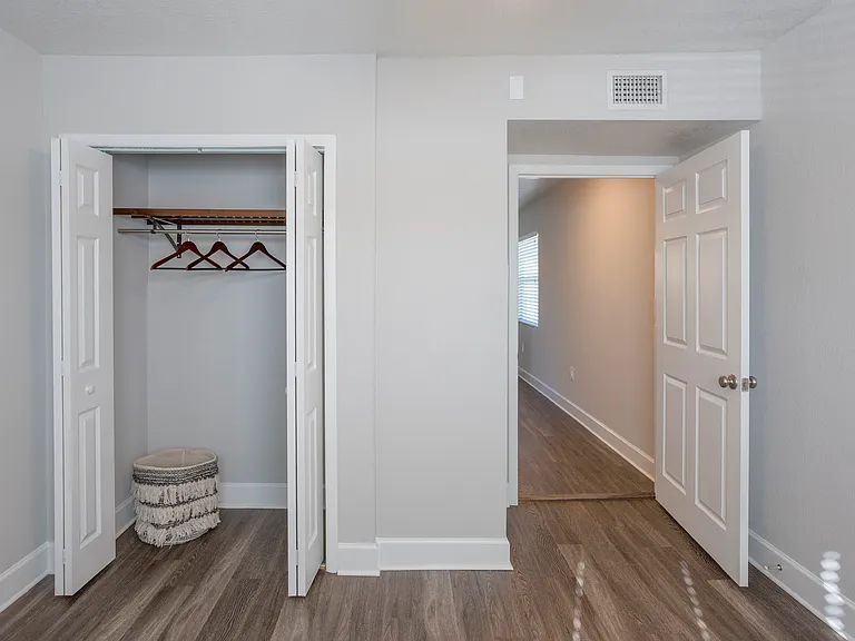 301 S Gomez Ave #G — Photo 9