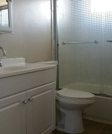 3rd image of 7722 La Mancha Way