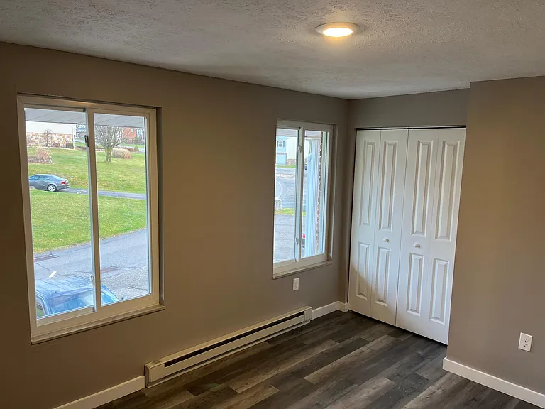 228 Parkwood Cir #3 — Photo 16