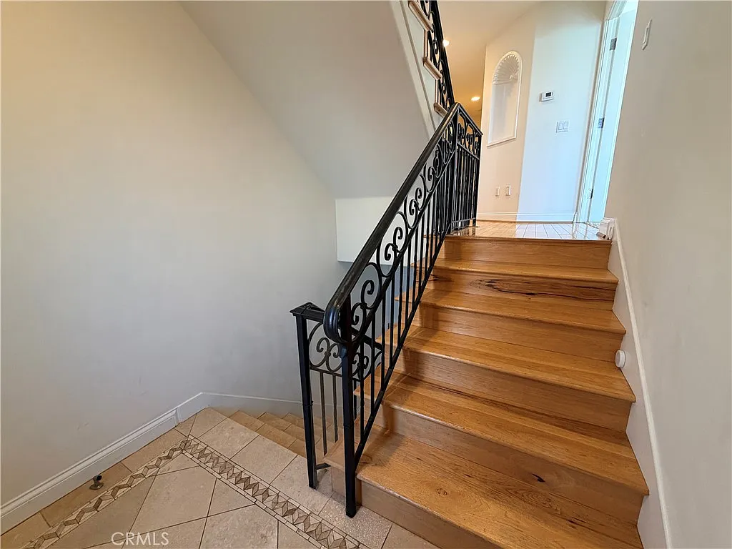 4 bed, 3.5 bath, 2079 sqft, $7,250 — Photo 2