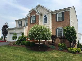 1017 Sweet Brier Dr, Aliquippa, PA