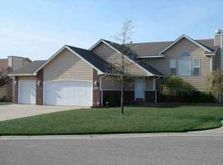 1906 E Summerwood Ct, Goddard, KS 67052
