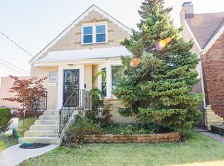 5941 N Sacramento Ave, Chicago, IL 60659