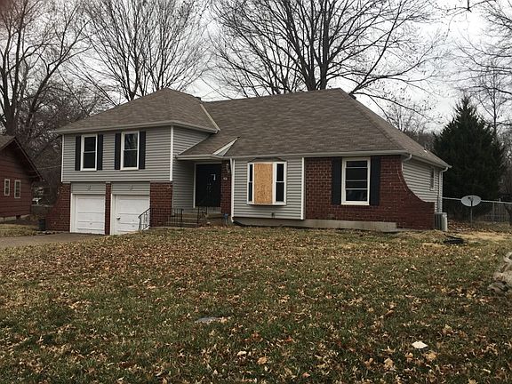 3rd image of 9801 Harrison Cir