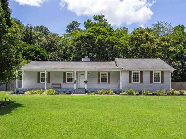 1788 Stratford Dr, Snellville, GA 30078