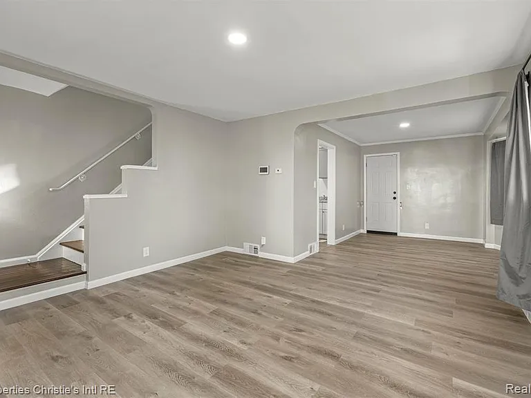 10838 Nottingham Rd — Photo 6