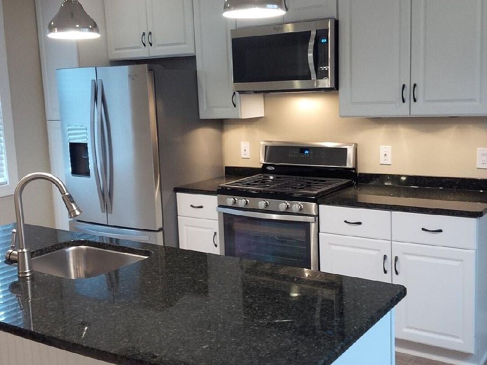 1st image of 96 Whitney Pl #1