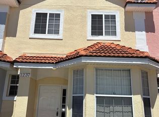 1237 S Beach Cir, Kissimmee, FL 34746
