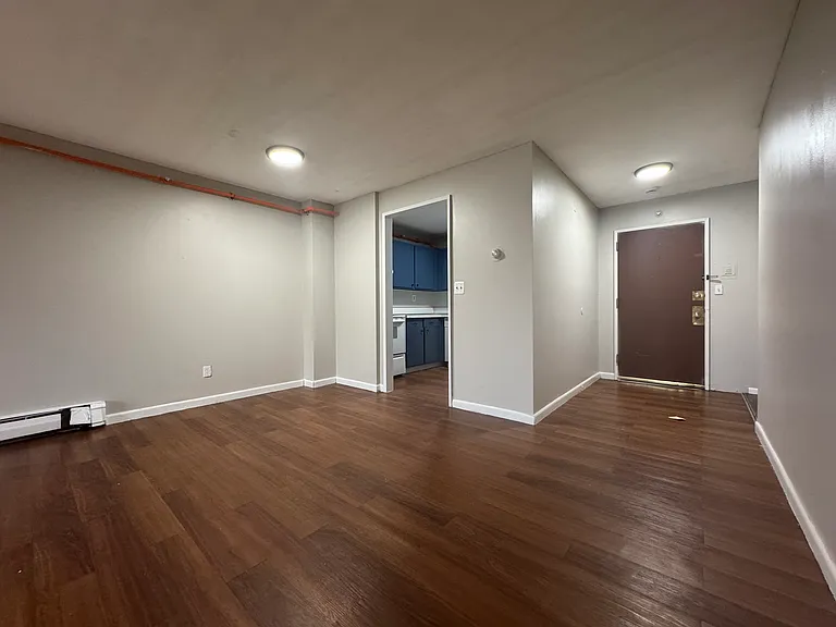 120C8 Hillside Ave #C8 — Photo 11