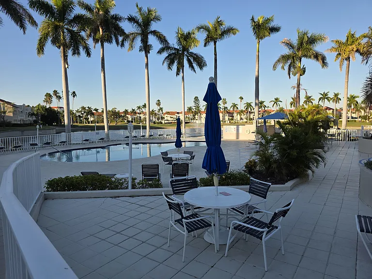 6100 Bahia Del Mar Cir #101 — Photo 40