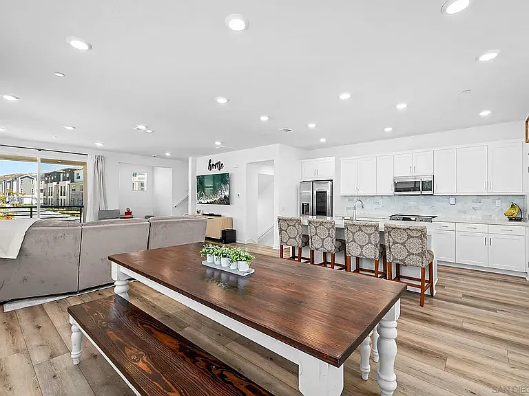 792 Vada St #1 — Photo 6