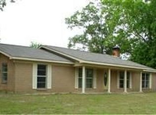 2214 Graystone Rd, Longview, TX 75605