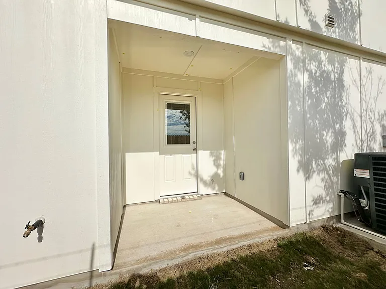 5913 Betty Lou Dr — Photo 31