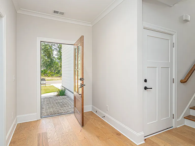 120 Grand Harbor Cir — Photo 3