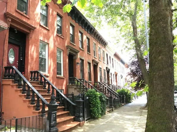 419a Quincy Street image 1 of 31