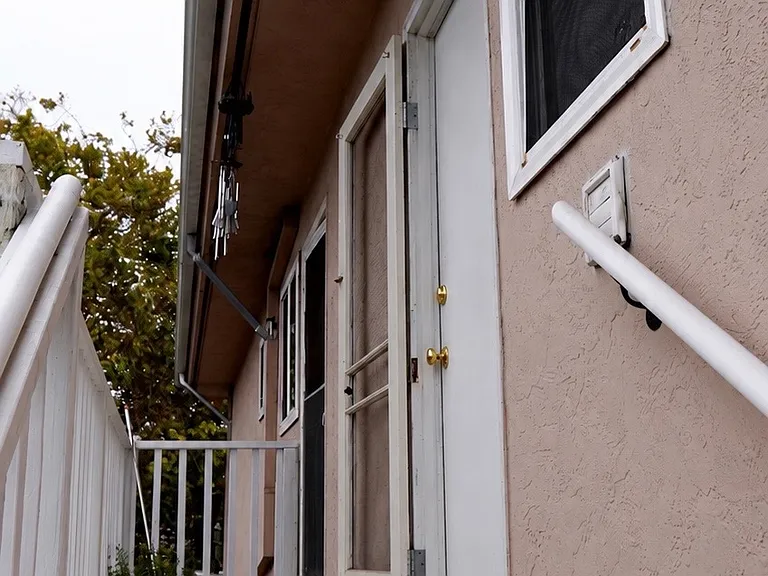 9940 Walnut St — Photo 13