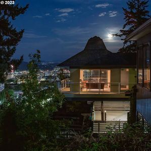1525 SW College St, Portland, OR, 97201