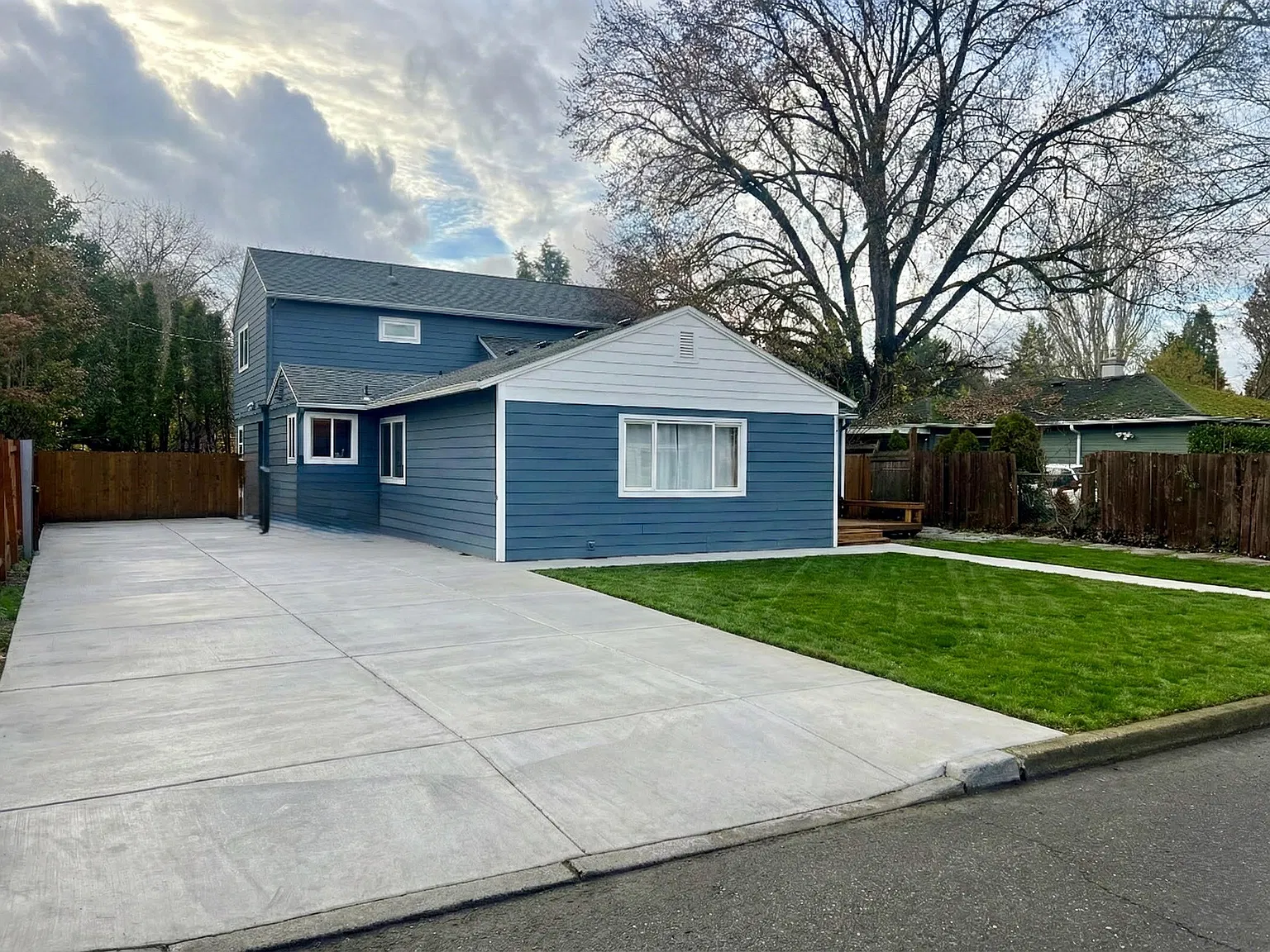 5 bed, 2510 sqft, $3,440 — Photo 1